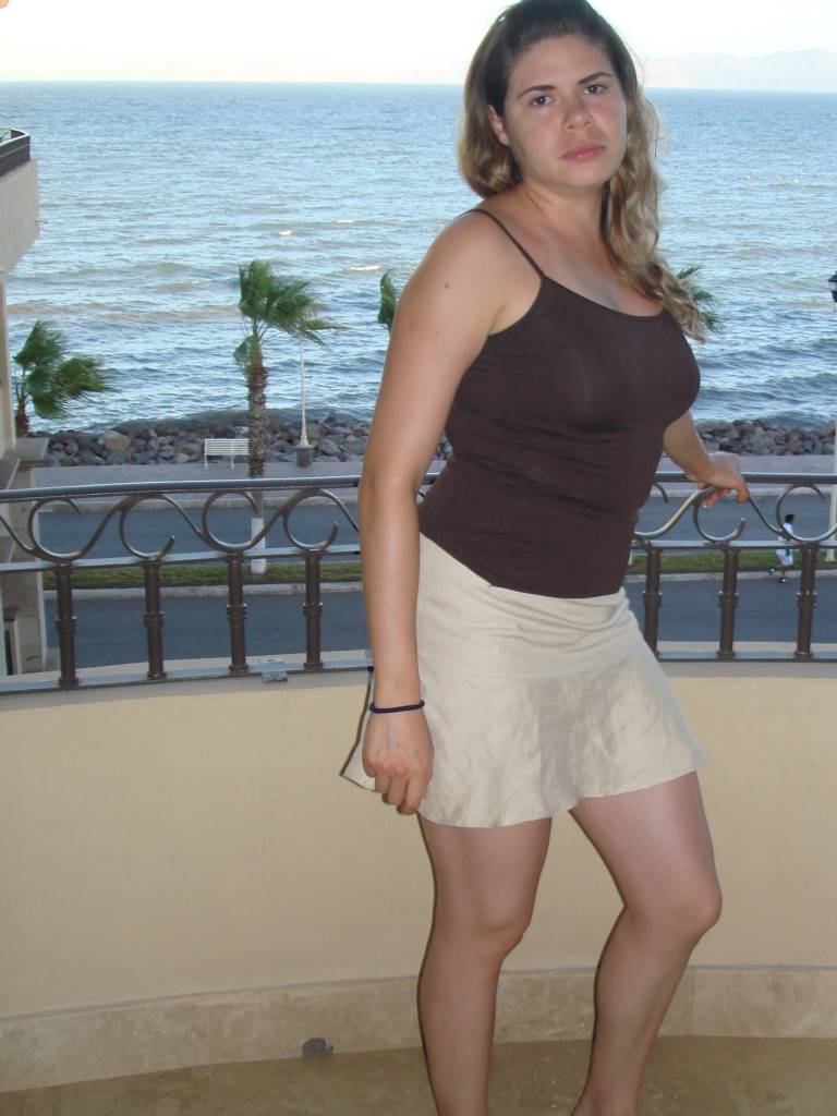 meet singles for sex College